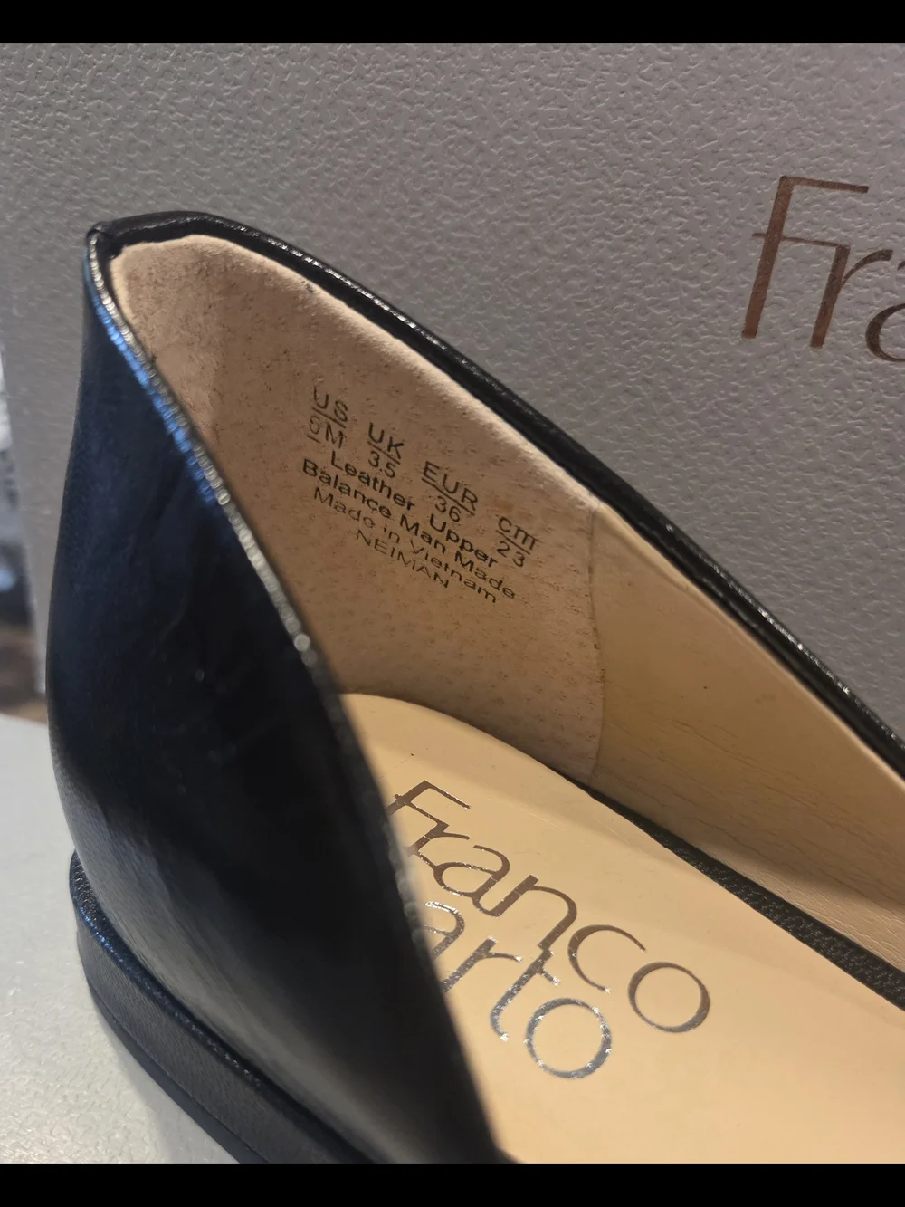 Franco Sarto Black Pointed Toe Neiman Size 6